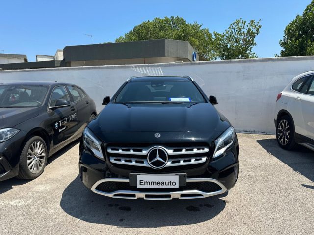 MERCEDES-BENZ GLA 200 d Automatic Sport 