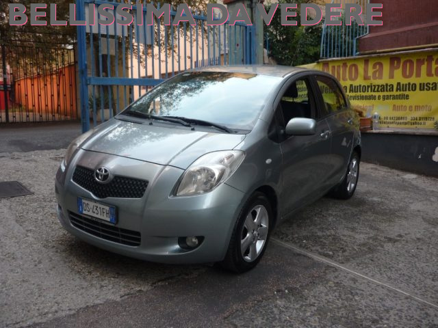 TOYOTA Yaris 1.3 5 porte 