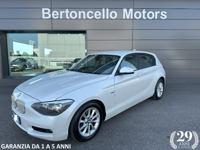 BMW 118 d 2.0 143cv 5p. Urban BIANCO PERLA HARMAN KARDON 