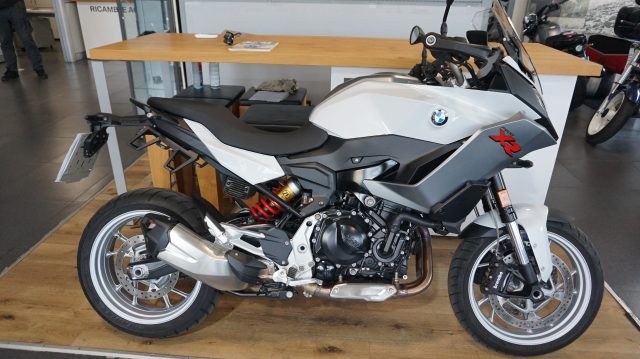 BMW F 900 XR Bianco metallizzato