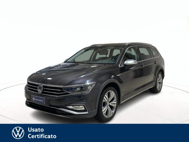 VOLKSWAGEN Passat Alltrack Grigio pastello