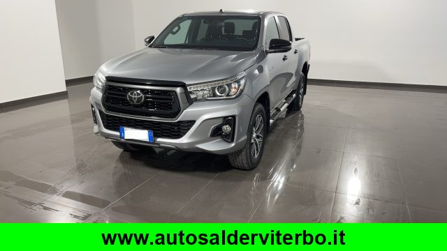 TOYOTA Hilux Argento metallizzato