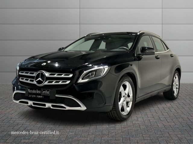 MERCEDES-BENZ GLA 180 Sport Auto 