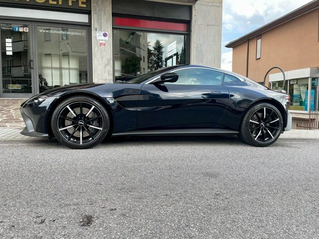 ASTON MARTIN Vantage Coupé 