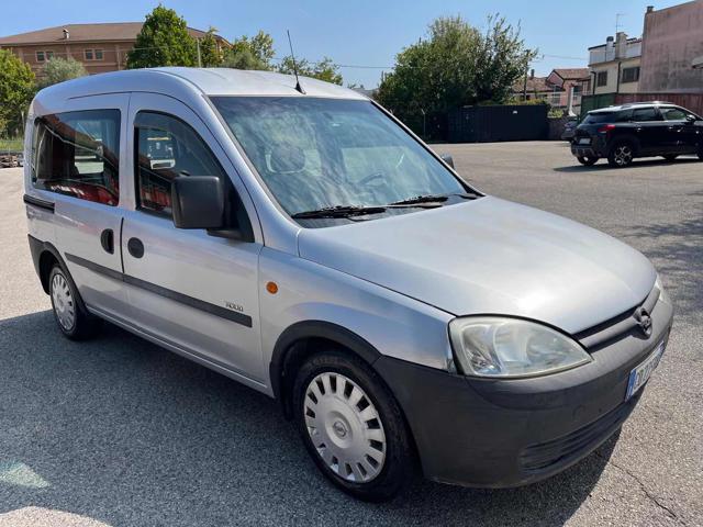 OPEL Combo 1.7 DI 5posti Bellissima Pronta per Consegna 