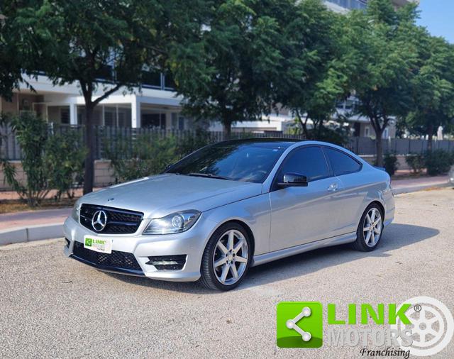 MERCEDES-BENZ C 220 CDI Coupé PREMIUM AMG! 