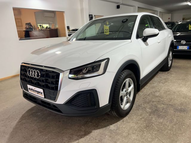 AUDI Q2 Bianco pastello