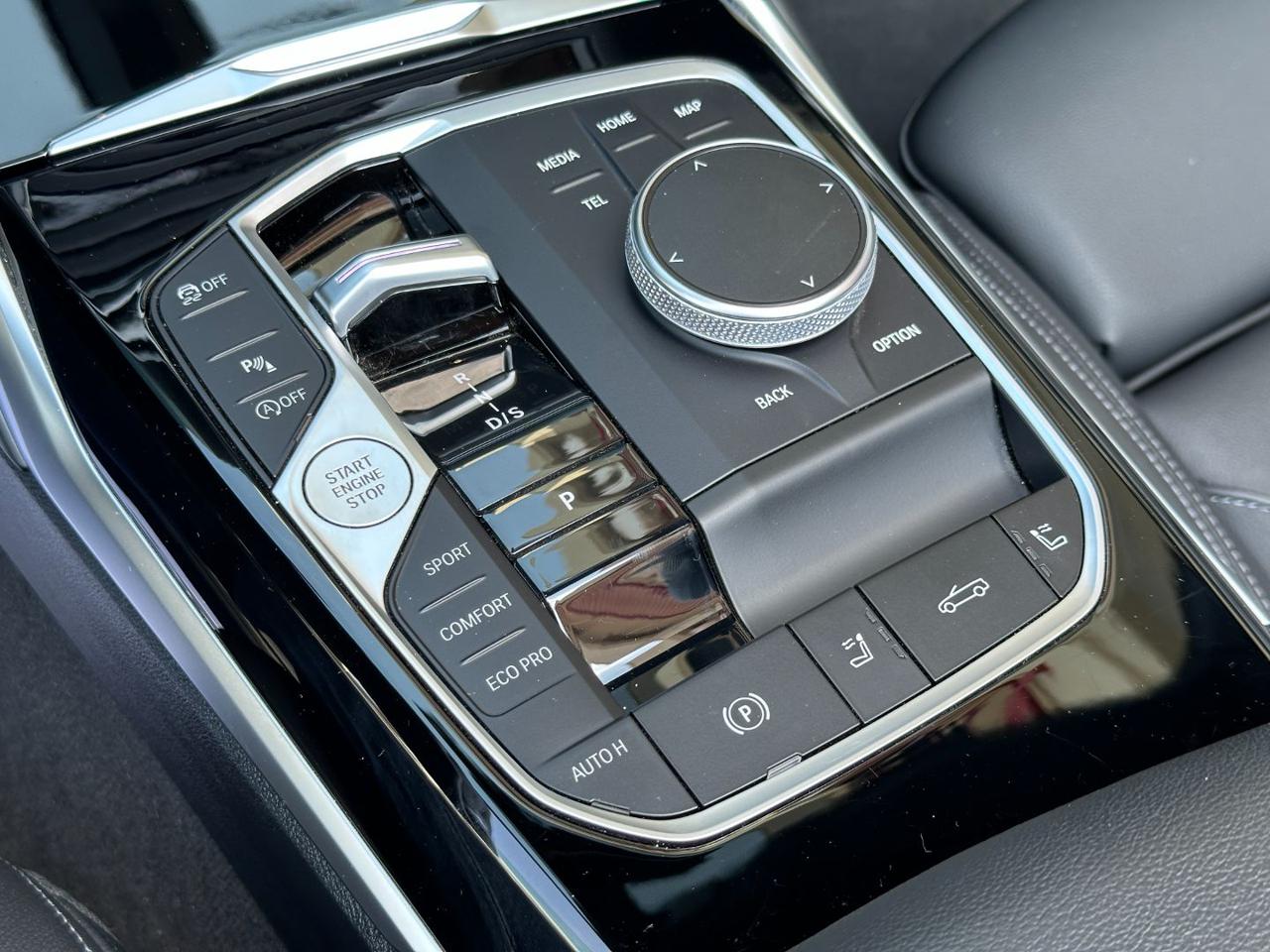 BMW 420 i Cabrio Sport MY24 - 38