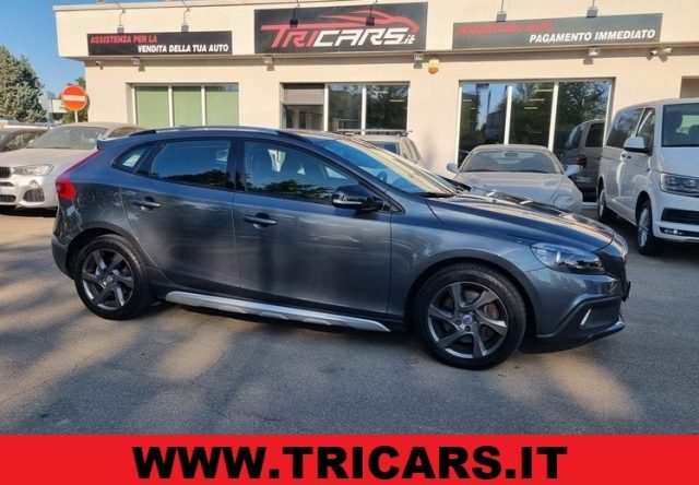 VOLVO V40 Cross Country D3 Style 2.0 TAGLIANDI CERTIFICATI 