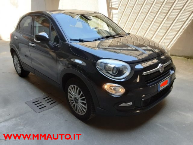 FIAT 500X Nero pastello