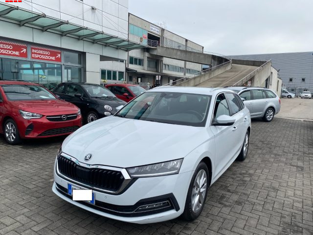 SKODA Octavia 2.0 TDI EVO SCR Wagon Ambition dsg 