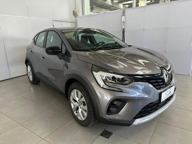 RENAULT Captur Hybrid E-Tech Business 