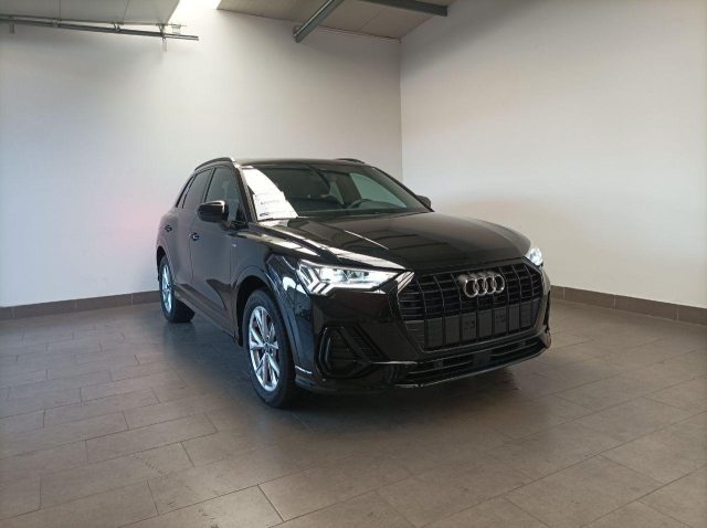 AUDI Q3 SPB 35 TFSI S tronic S-line  black   edition 