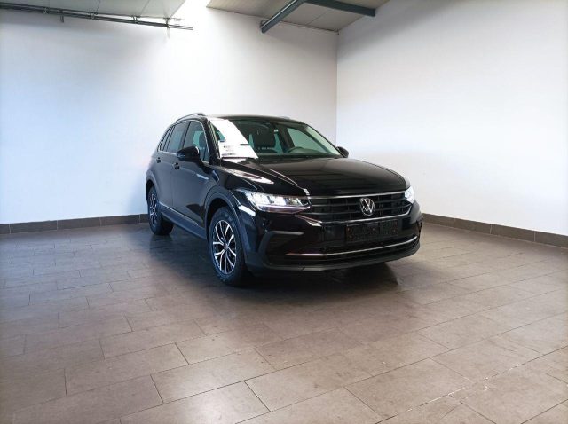 VOLKSWAGEN Tiguan 2.0 TDI 150 CV SCR DSG Life 