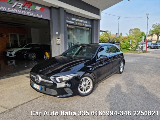 MERCEDES-BENZ A 200 d Automatic Fari a LED Navi MBux Camera Pack Style 