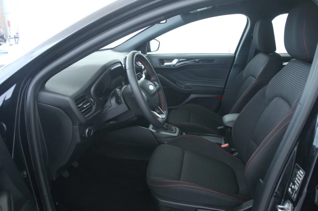 FORD Focus 1.0 EcoBoost Hybrid 125 CV SW ST-Line - 8