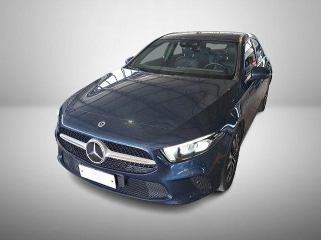 MERCEDES-BENZ A 250 e Automatic EQ-Power Business Extra Usato