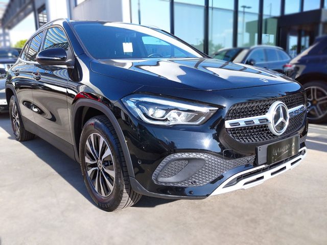 MERCEDES-BENZ GLA 250 e Plug-in hybrid Automatic Sport 