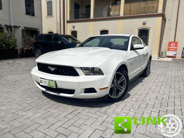 MUSTANG Mustang 4.0 PREMIUM V6 