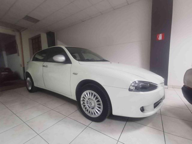 ALFA ROMEO 147 1.6 benzina 