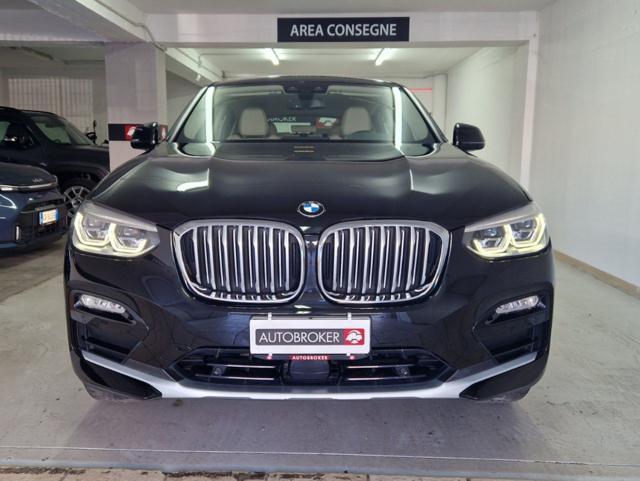 BMW X4 Nero metallizzato