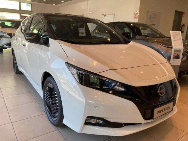 NISSAN Leaf TEKNA 40KWH - 00 