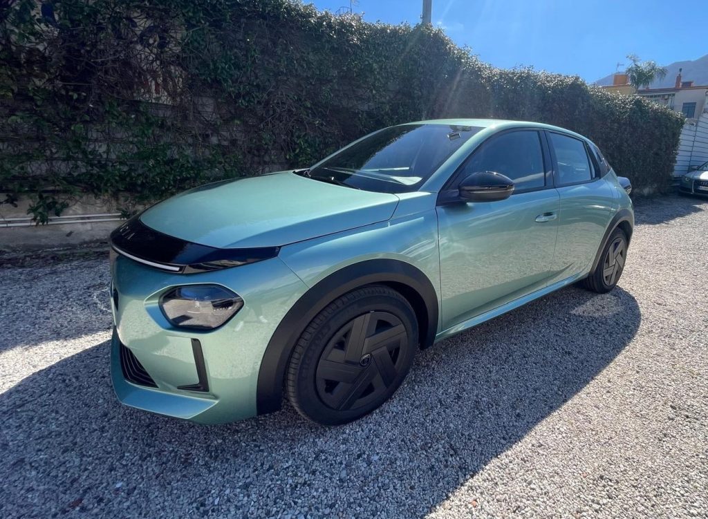 LANCIA Ypsilon Hybrid e-DCT - 8