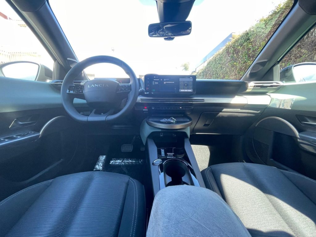 LANCIA Ypsilon Hybrid e-DCT - 19