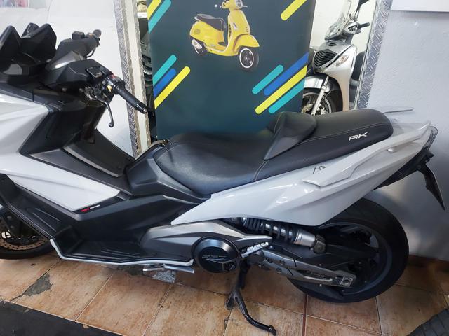 KYMCO AK 550 Grigio pastello