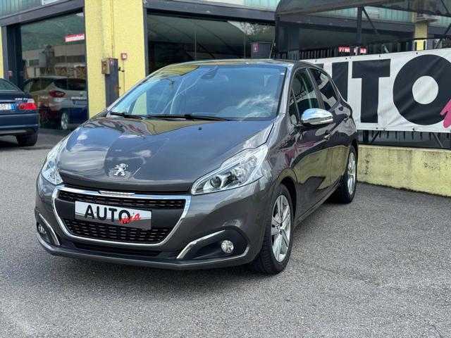 PEUGEOT 208 PureTech 82 5 porte Signature 