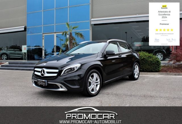 MERCEDES-BENZ GLA 200 Nero metallizzato