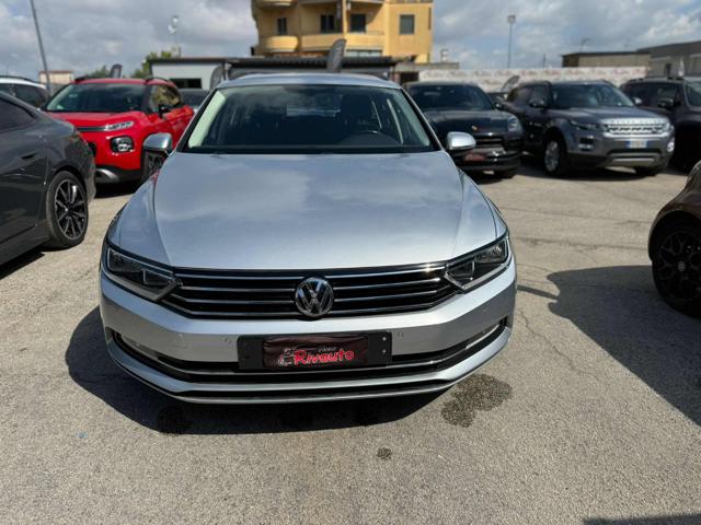 VOLKSWAGEN Passat Variant Grigio metallizzato