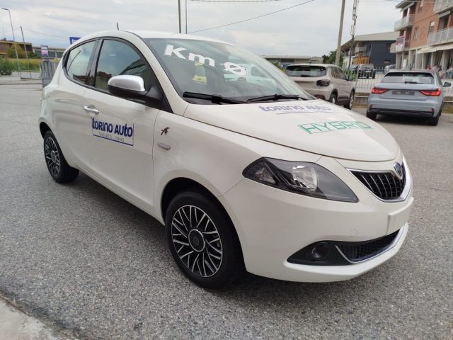 LANCIA Ypsilon Alpin White pastello