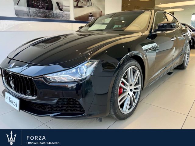 MASERATI Ghibli 3.0 V6 bt 330cv auto 