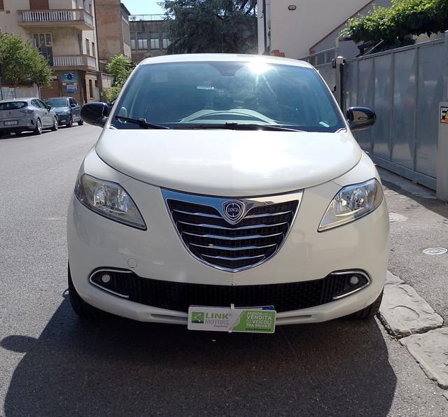 LANCIA Ypsilon 1.2 69 CV 5 porte S&S Gold NEOPATENTATI 