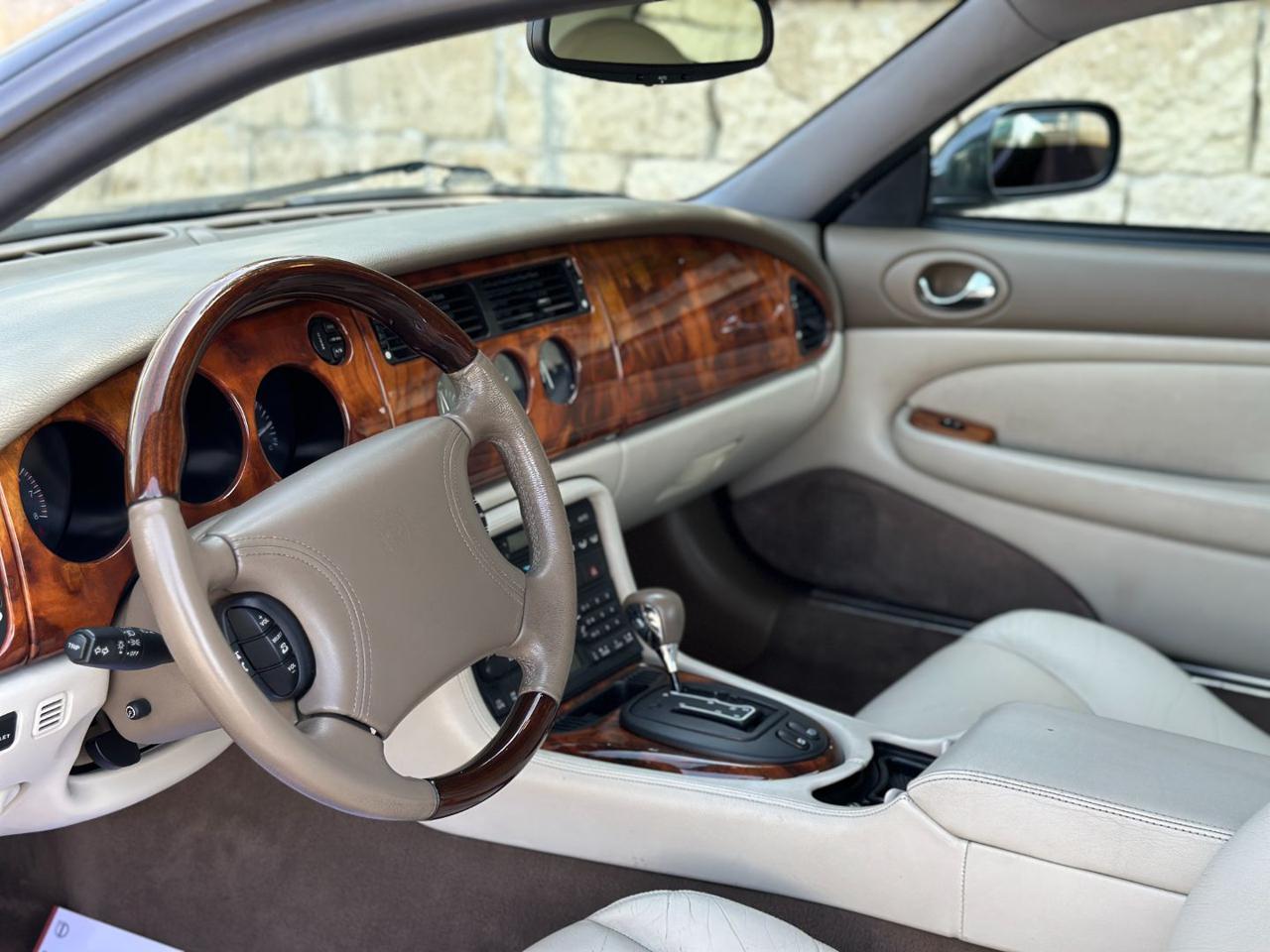 JAGUAR XKR 4.0 Coupé - 9