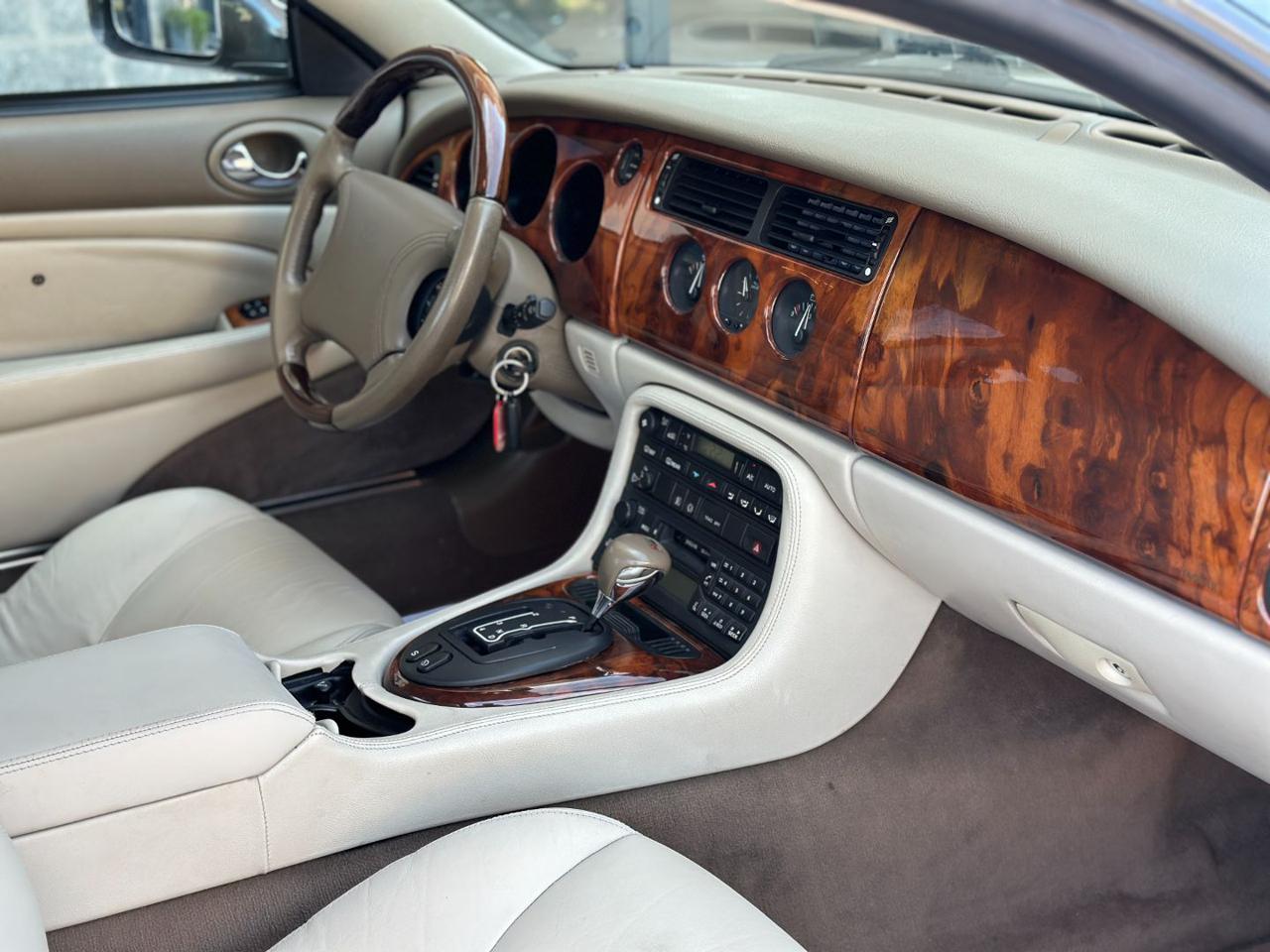 JAGUAR XKR 4.0 Coupé - 25