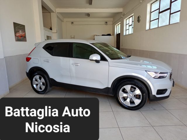 VOLVO XC40 D3 AWD Momentum 