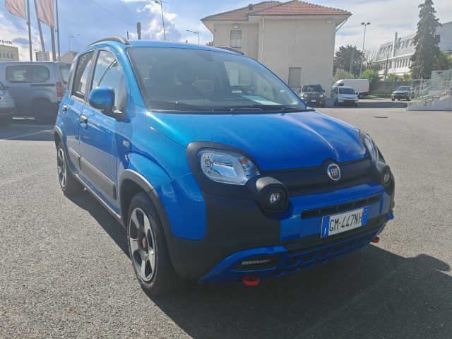 FIAT Panda Cross Blu metallizzato