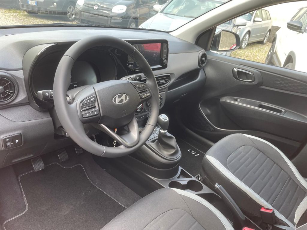 HYUNDAI i10 1.0 MPI Connectline - 12