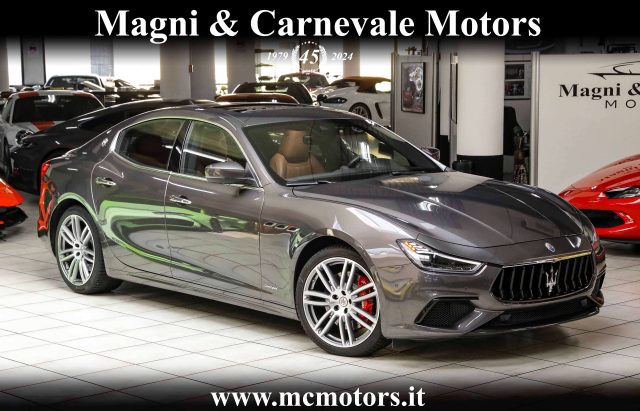 MASERATI Ghibli S Q4 GRANSPORT|TETTO|HARMAN/KARDON|PELLE ESTESA 