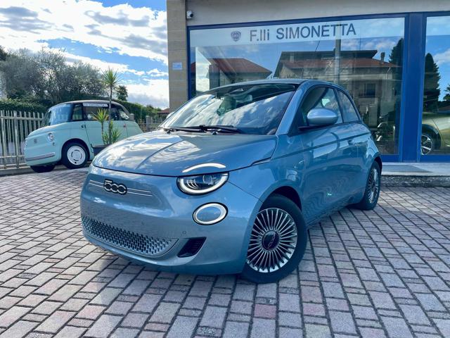 FIAT 500e Blu metallizzato