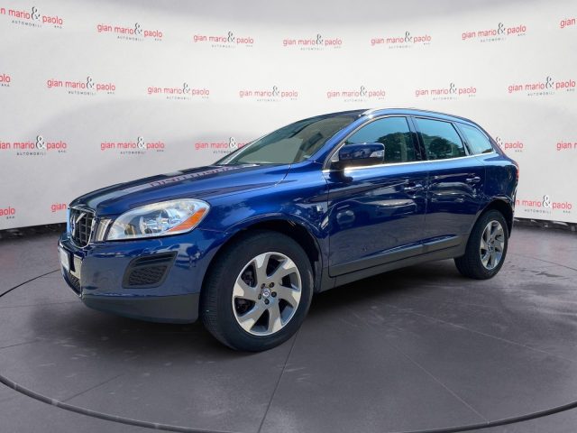 VOLVO XC60 Blu metallizzato