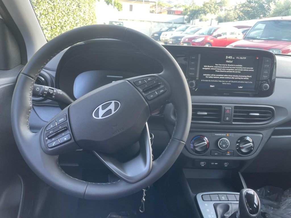 HYUNDAI i10 1.0 MPI AT Connectline cambio automatico - 4