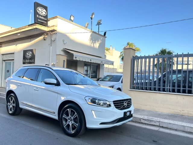 VOLVO XC60 D4 AWD Geartronic Momentum Usato