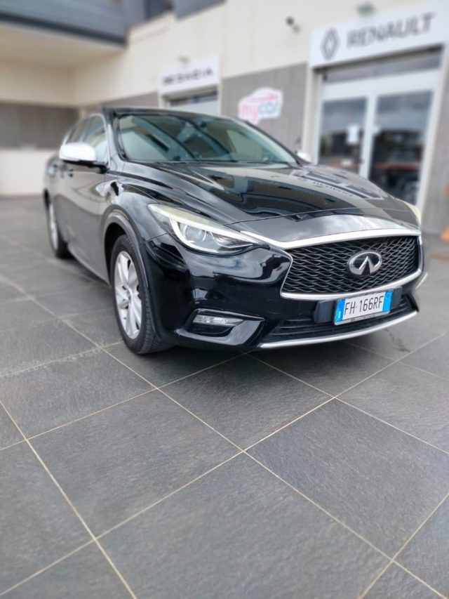 INFINITI Q30 1.5 diesel 