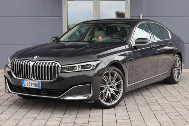 BMW 745 e Plug-in 