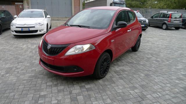 LANCIA Ypsilon 1.0 FireFly 5 porte S&S Hybrid Silver 