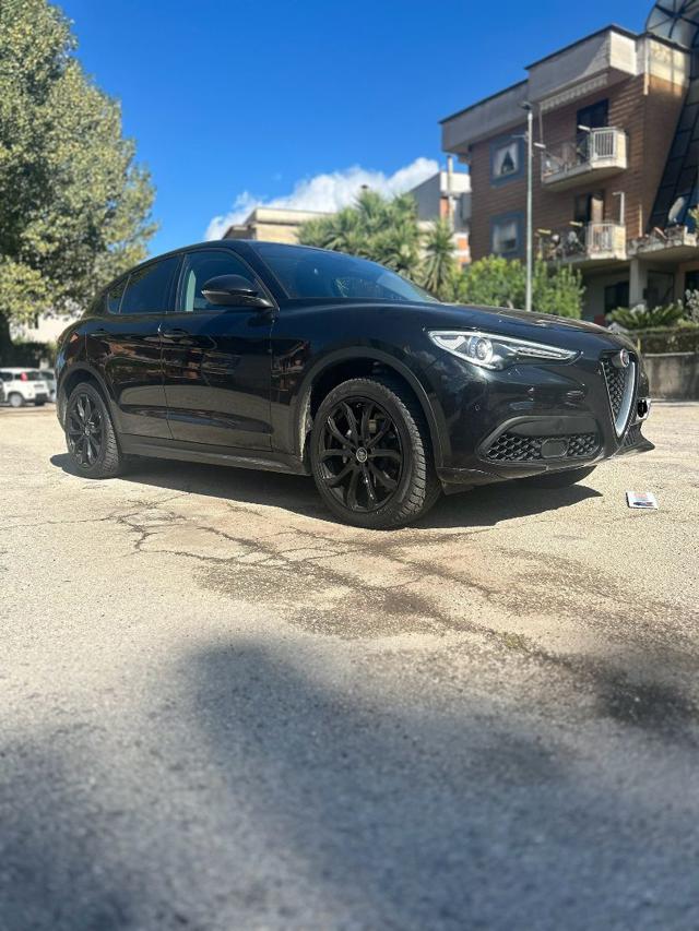 ALFA ROMEO Stelvio 2.0 Turbo 200 CV AT8 Q4 Executive 