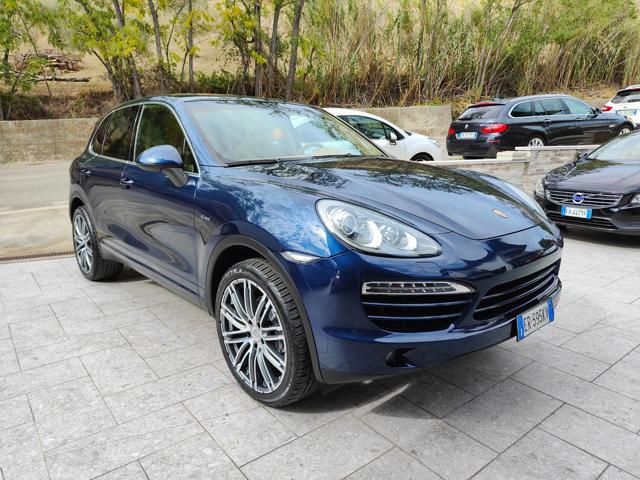 PORSCHE Cayenne Blu metallizzato